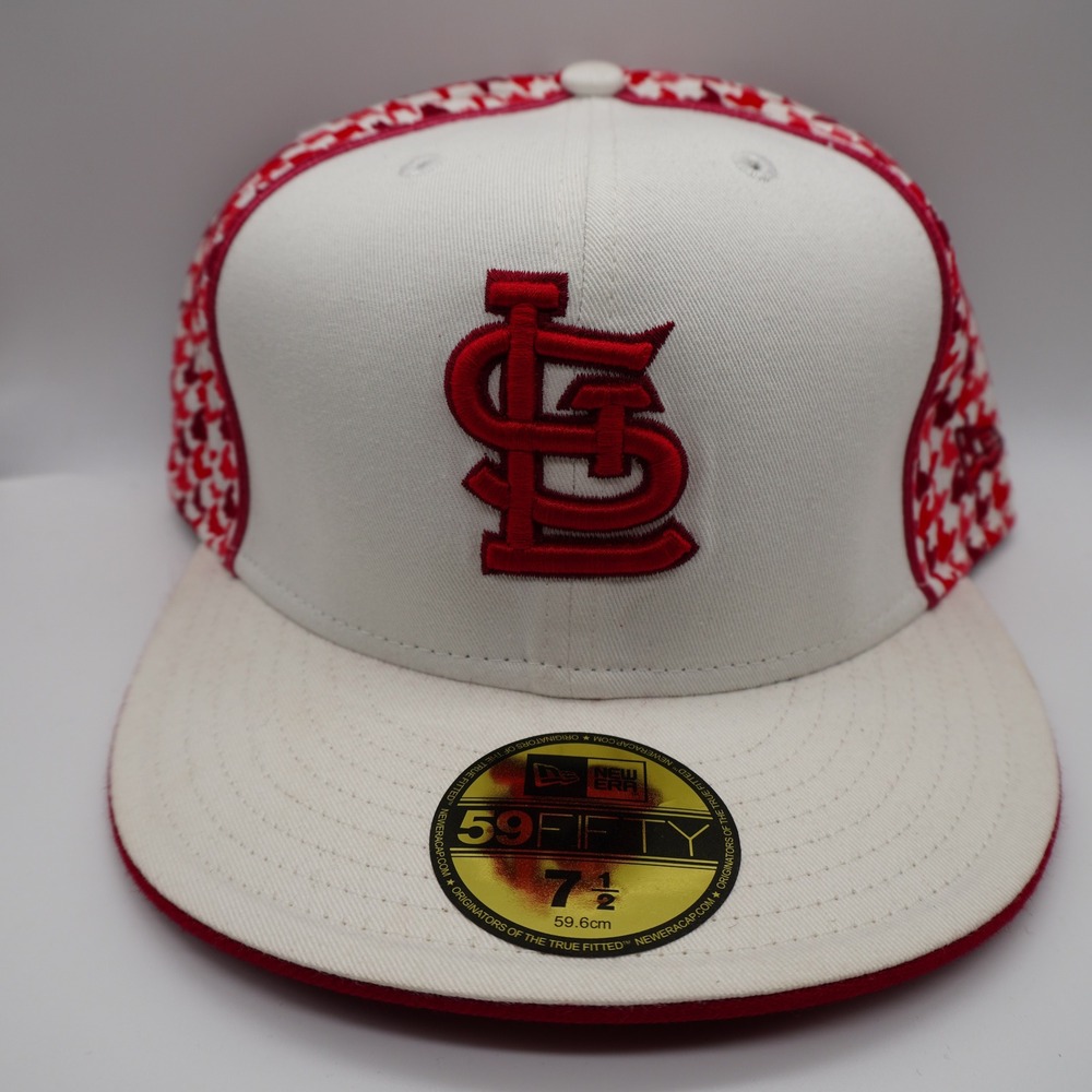 New Era 59FIFTY Fitted Hat Mens 7 1/2 Red White Houndstooth MLB Silhouette Cap